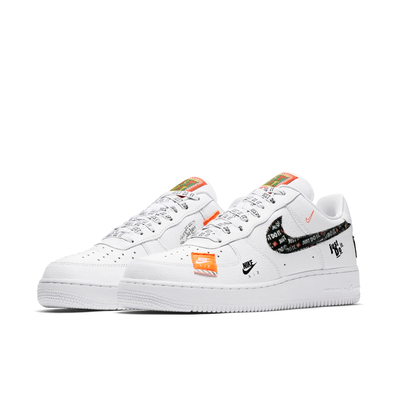 Nike Air Force 1 LV8