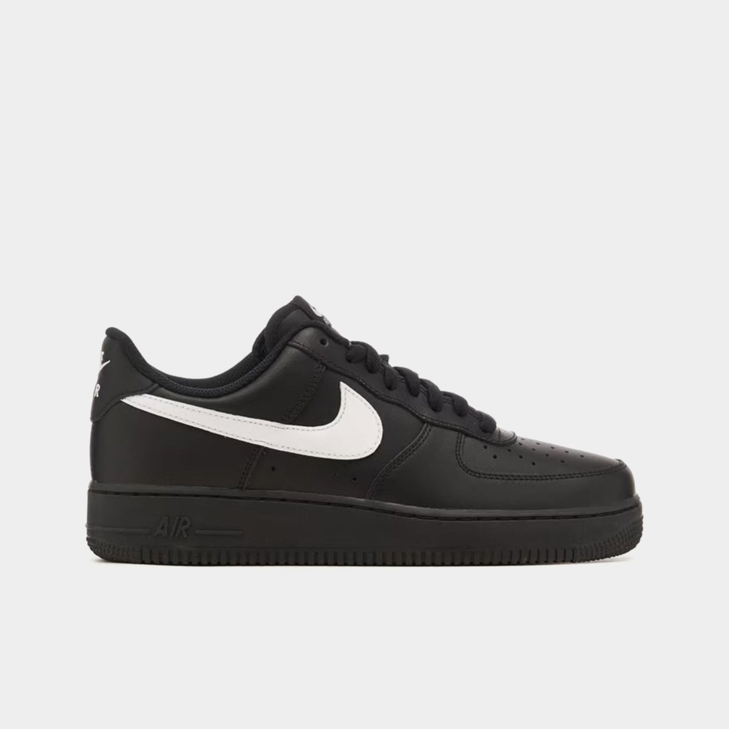 Nike Air Force 1 LV8