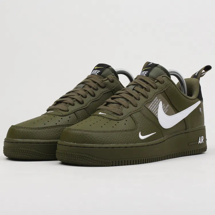 Nike Air Force 1 LV8