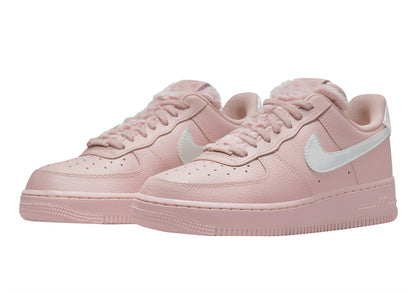 Nike Air Force 1 LV8