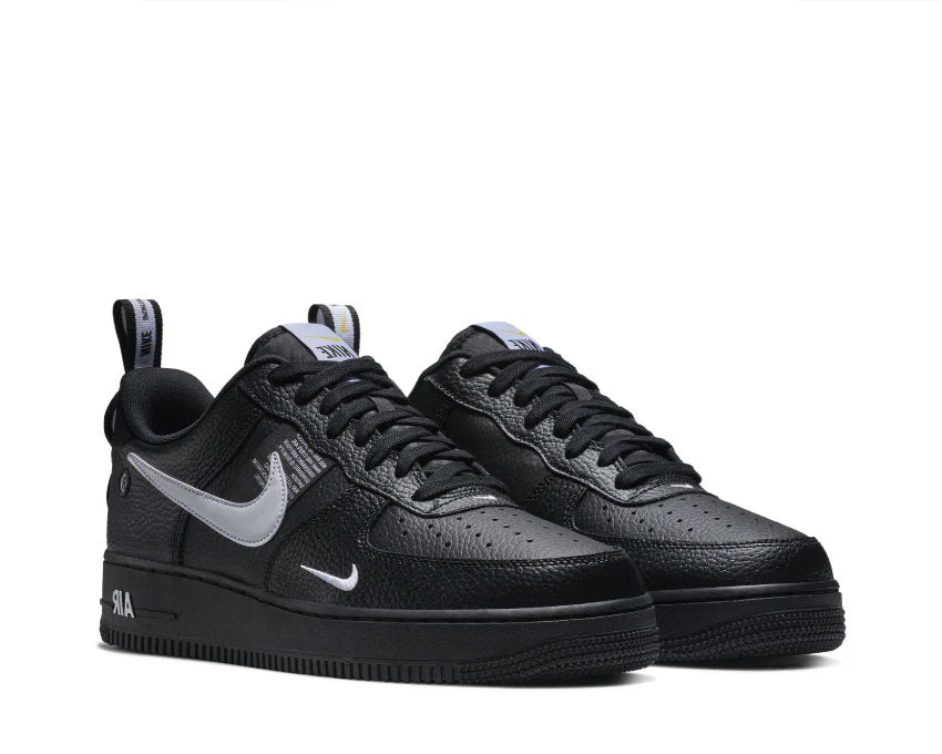 Nike Air Force 1 LV8