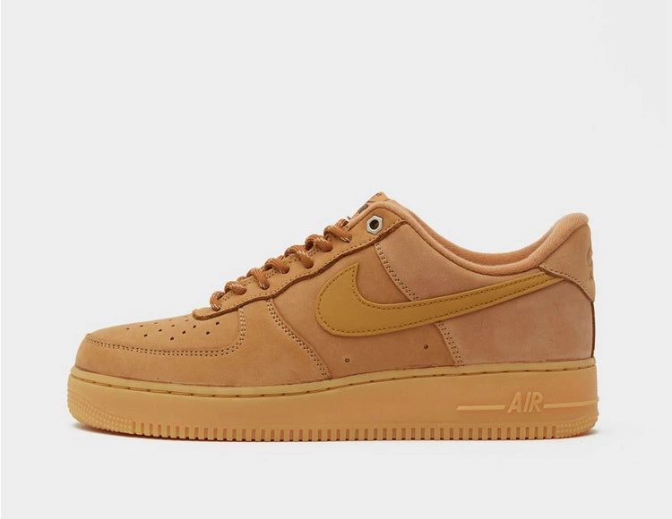 Nike Air Force 1 LV8